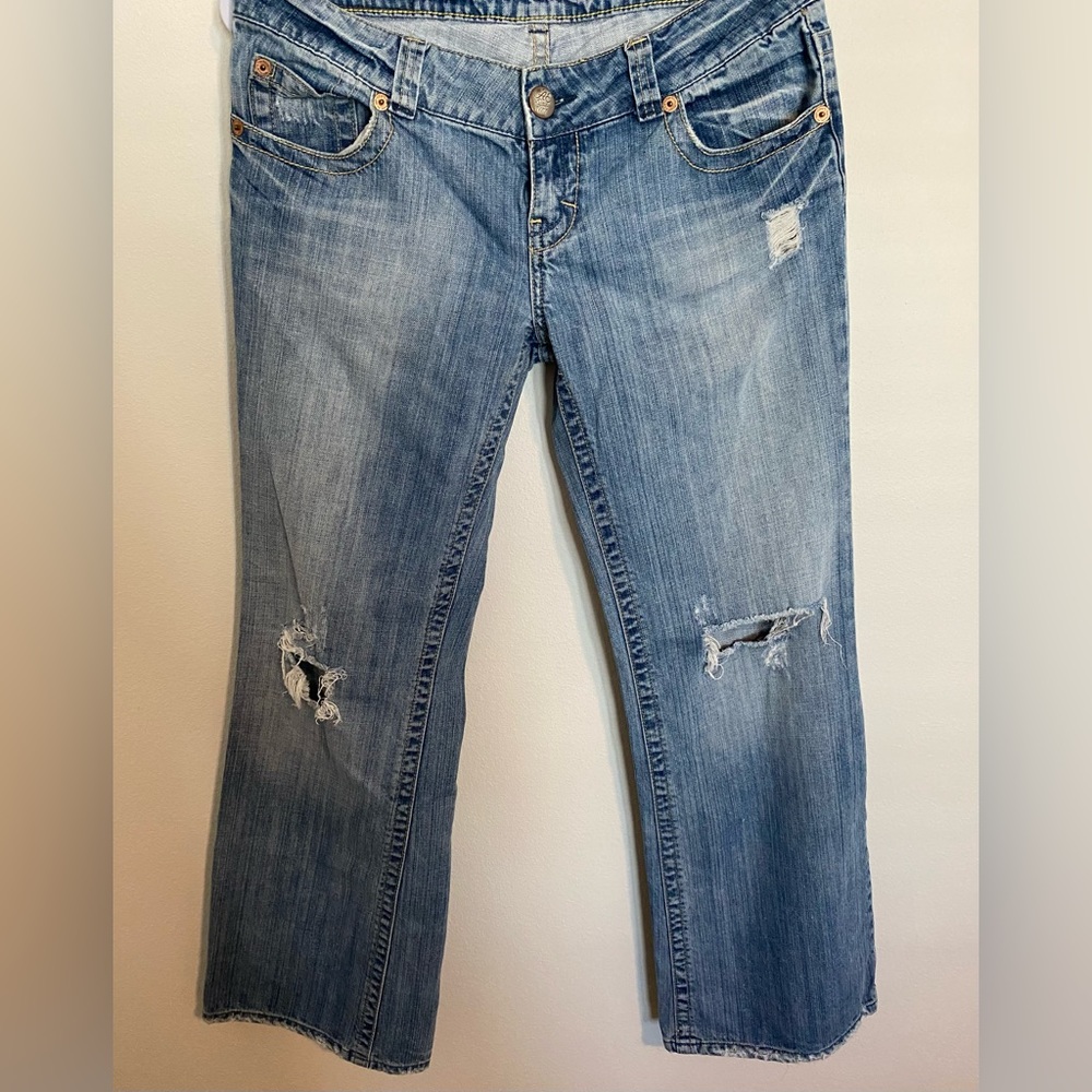 American Eagle Outfitters Bootcut Ripped Jeans in Women’s 10R